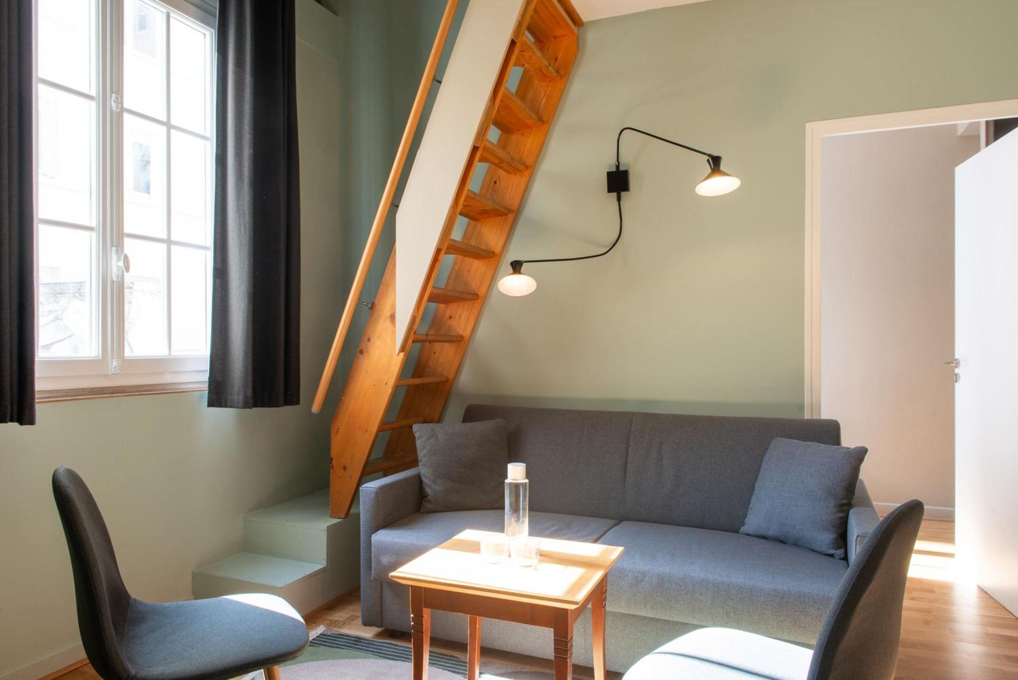 Helzear Montparnasse 4*