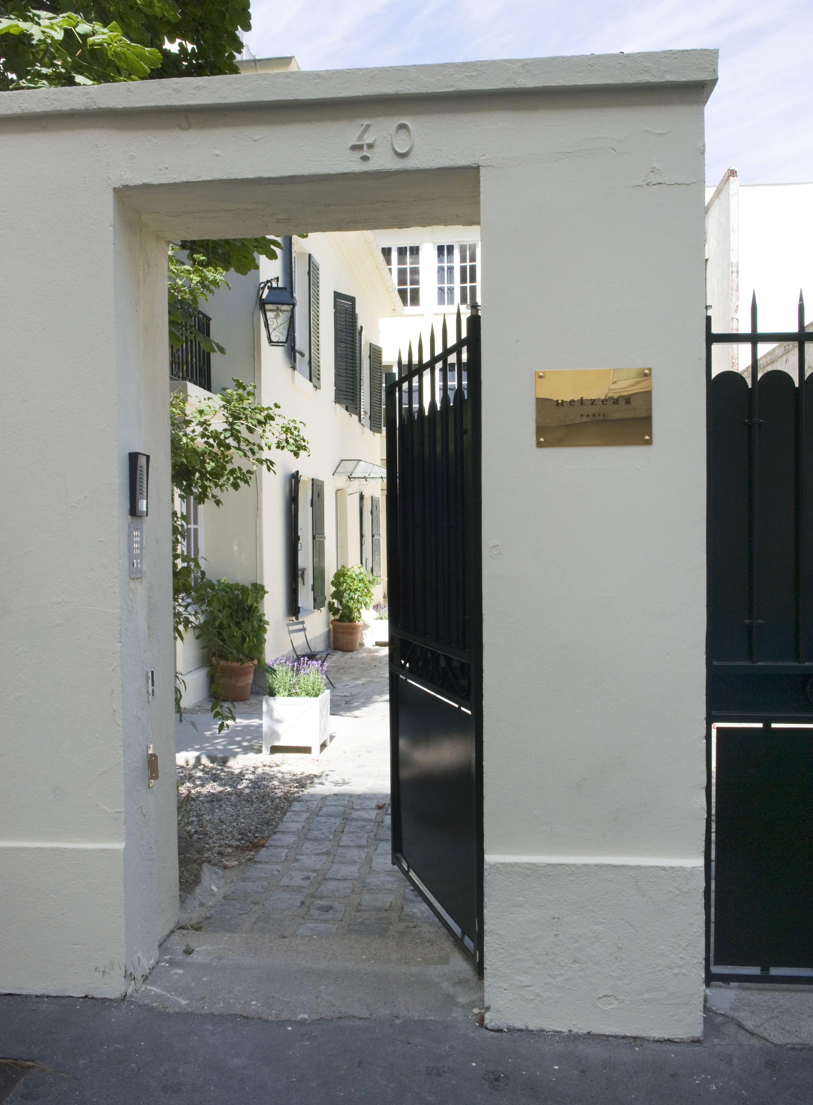 Helzear Montparnasse Hotel