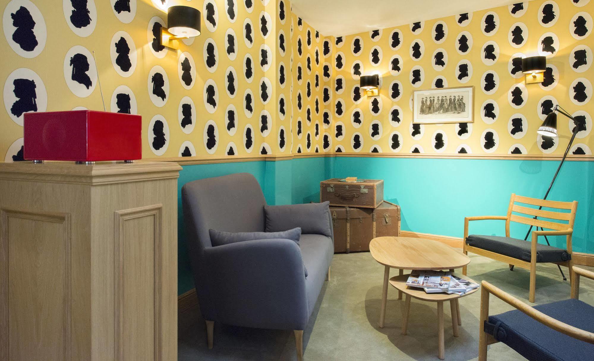 Helzear Montparnasse 4*