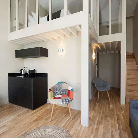 Hotel Helzear Montparnasse By Esteem Parigi