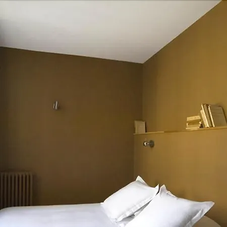 Helzear Montparnasse By Esteem Hotel