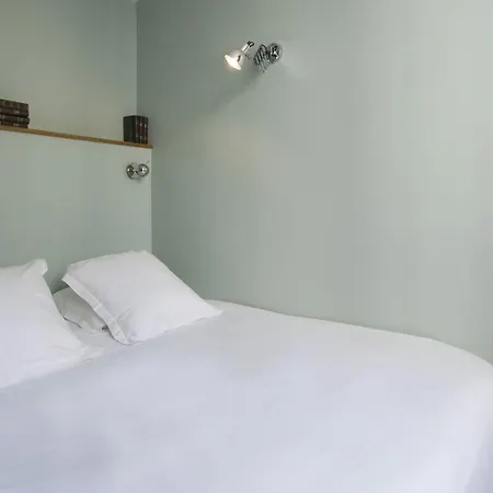 Hotel Helzear Montparnasse By Esteem