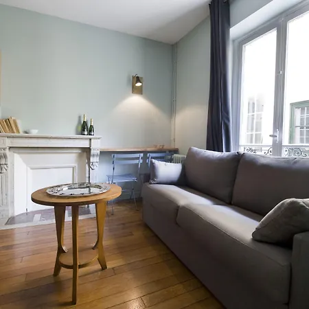 Helzear Montparnasse By Esteem Hotel
