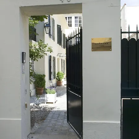 Helzear Montparnasse By Esteem Hotel