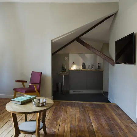 Hotel Helzear Montparnasse By Esteem Parigi